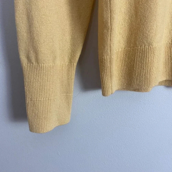Everlane Yellow 100% Cashmere Crew Neck Sweater - Picture 3 of 12
